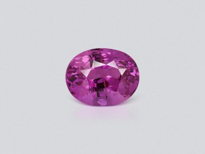 Pink sapphire in oval cut 6.10 carats, Sri Lanka photo