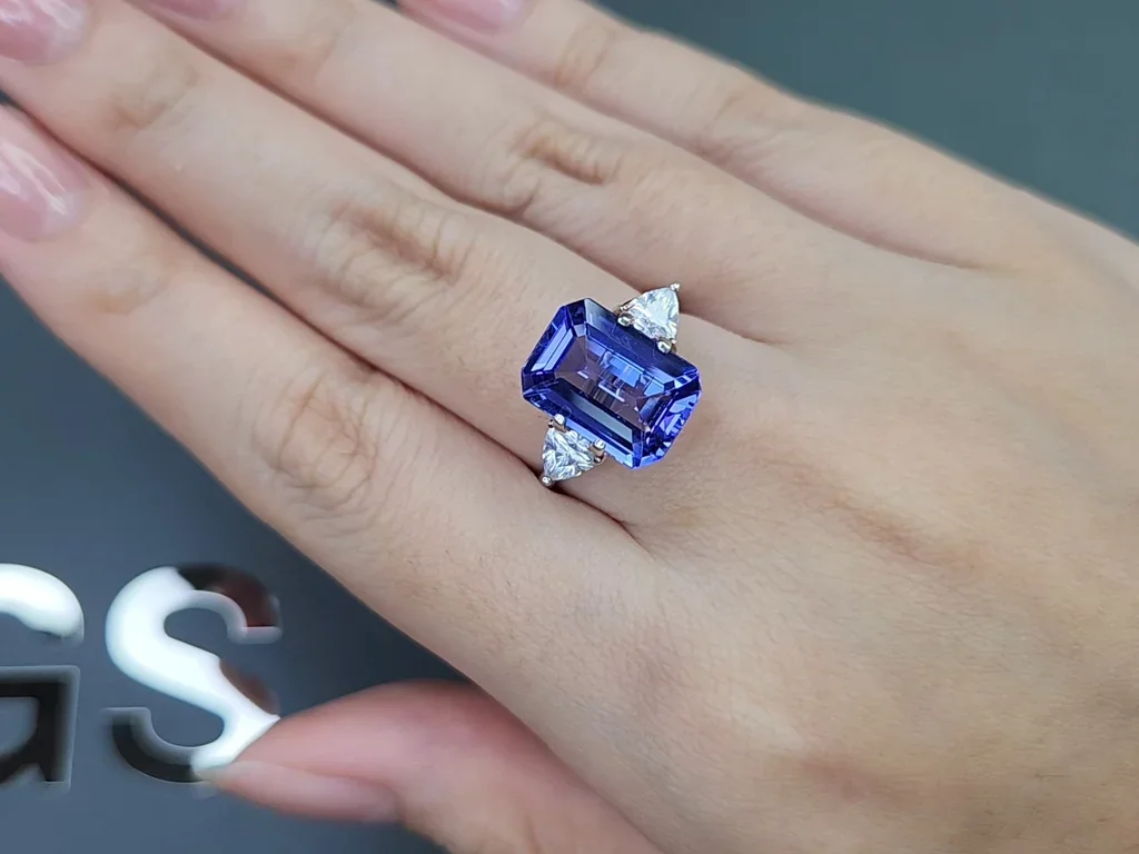 Tanzanite in octagon cut 5.19 carats, Tanzania Image №5
