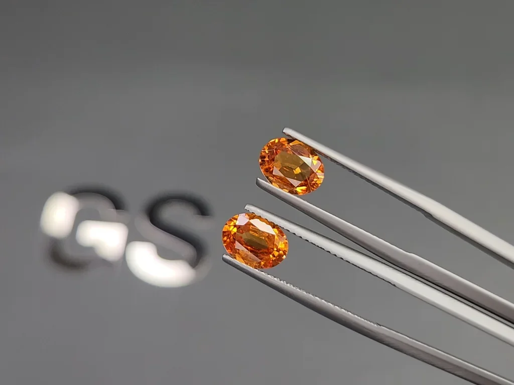 Pair of mandarin spessartines oval cut 3.19 carats, Nigeria Image №3