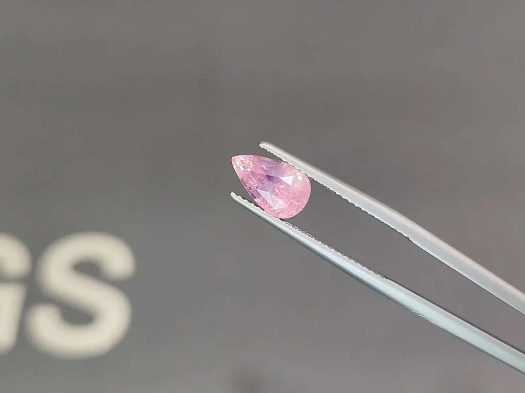 Unheated sapphire Padparadscha rutile silk effect pear cut 2.70 carats, Sri Lanka  Image №3