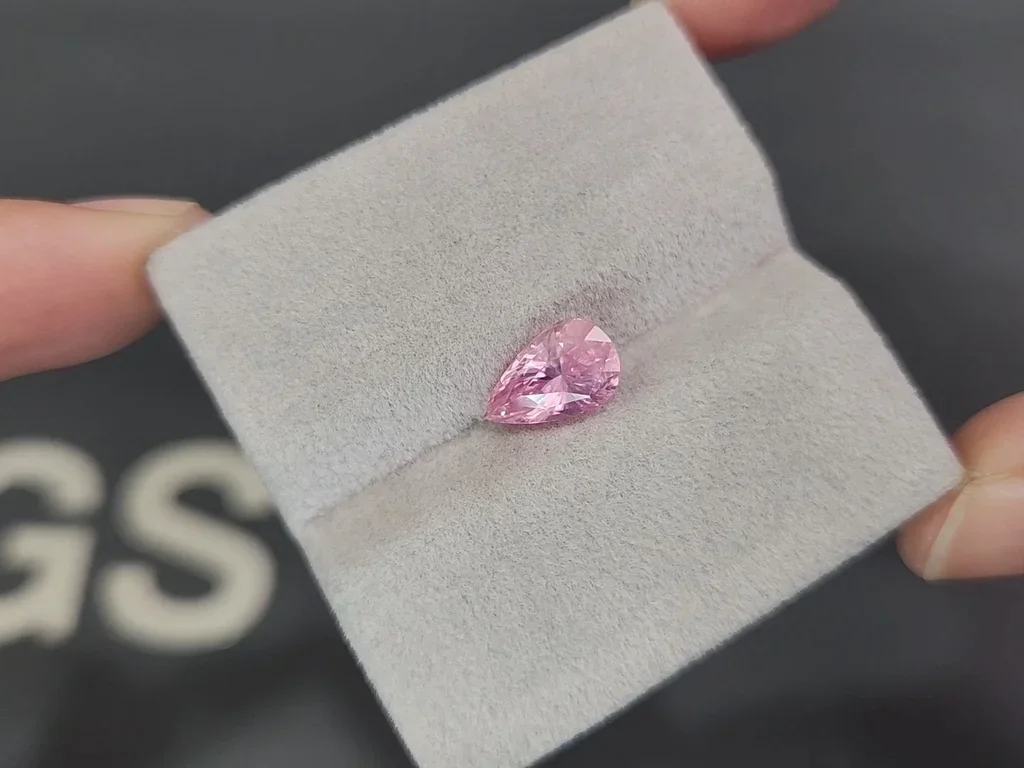 Unheated sapphire Padparadscha rutile silk effect pear cut 2.70 carats, Sri Lanka  Image №4