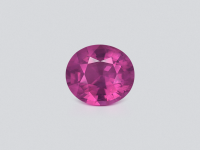 Pink spinel oval cut 5.00 carats, Tanzania photo