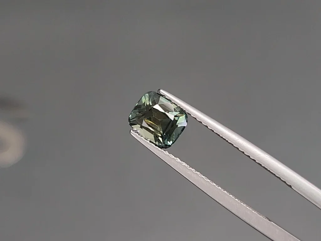 Sapphire Teal cushion cut 1.77 carats, Madagascar Image №3