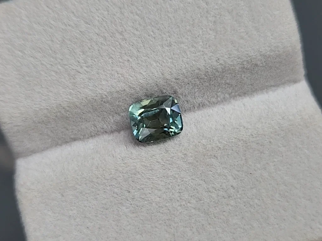 Sapphire Teal cushion cut 1.77 carats, Madagascar Image №4