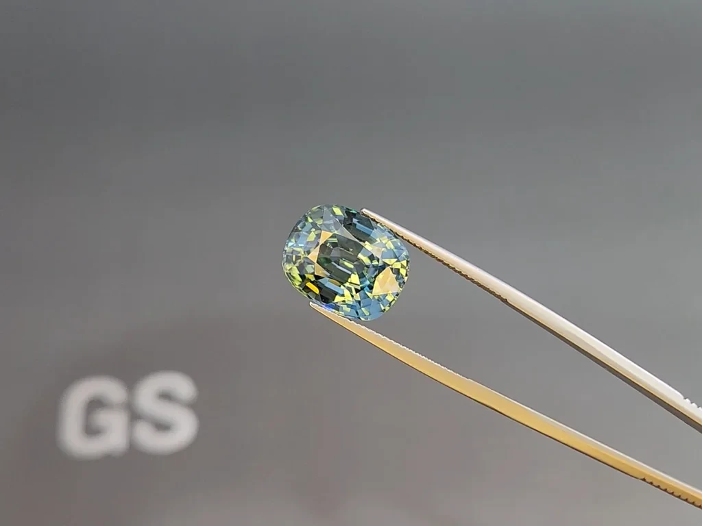 Unique Color-Change Violet to Green Vibrant zircon in cushion cut 15.20 carats, Burma Image №6