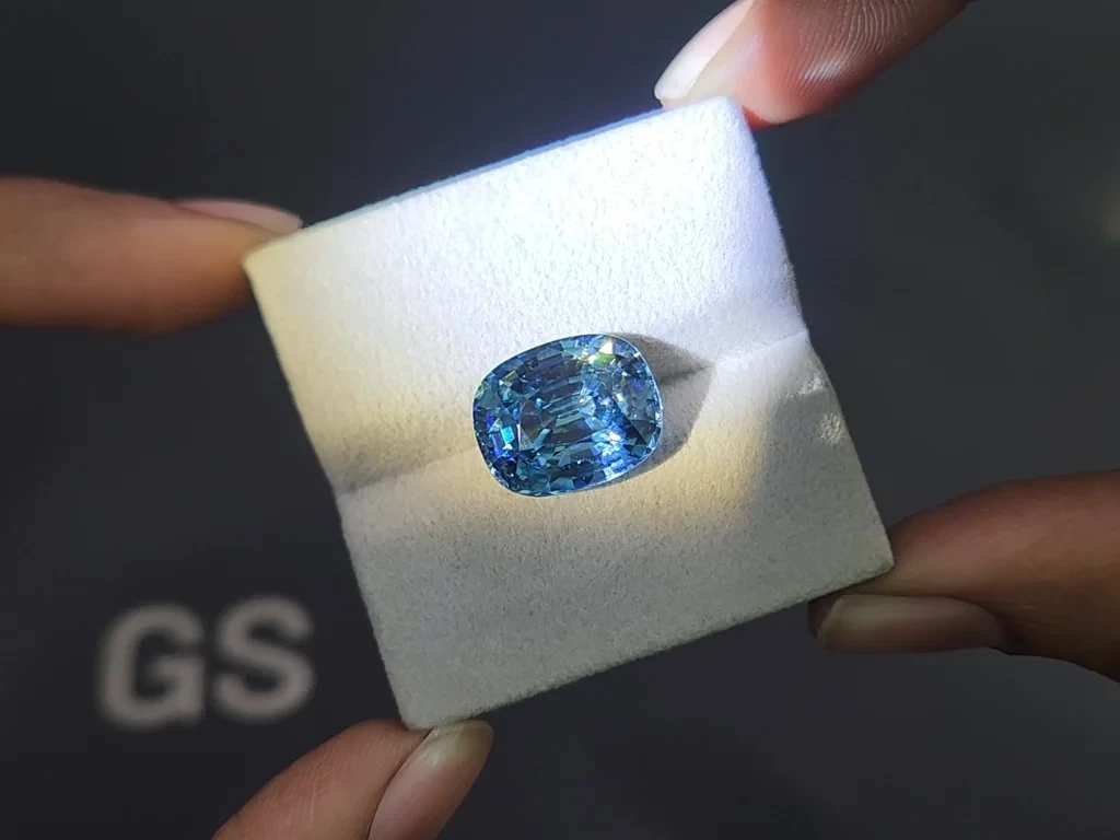 Unique Color-Change Violet to Green Vibrant zircon in cushion cut 15.20 carats, Burma Image №10