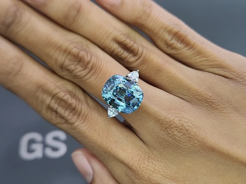 Unique Color-Change Violet to Green Vibrant zircon in cushion cut 15.20 carats, Burma Image №11