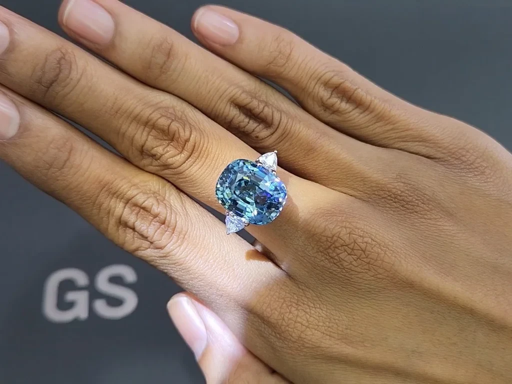 Unique Color-Change Violet to Green Vibrant zircon in cushion cut 15.20 carats, Burma Image №13