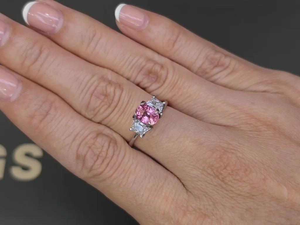 Unheated Padparadscha sapphire oval cut 1.06 carats, Sri Lanka Image №5