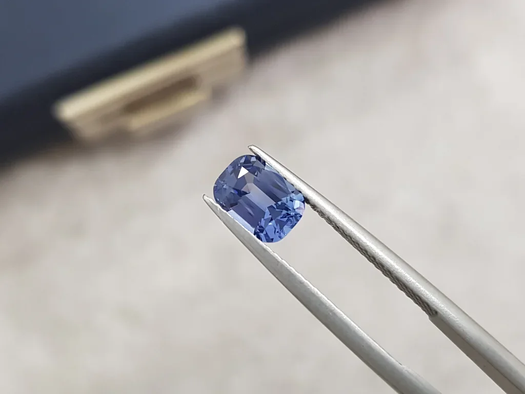 Cushion cut blue sapphire from Sri Lanka 1.47 ct Image №2