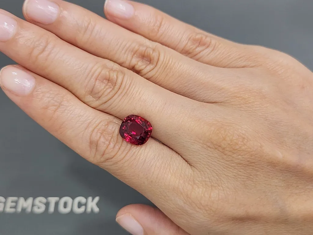 Super rare vivid vibrant red spinel in cushion cut 5.22 carats from Vietnam Image №2