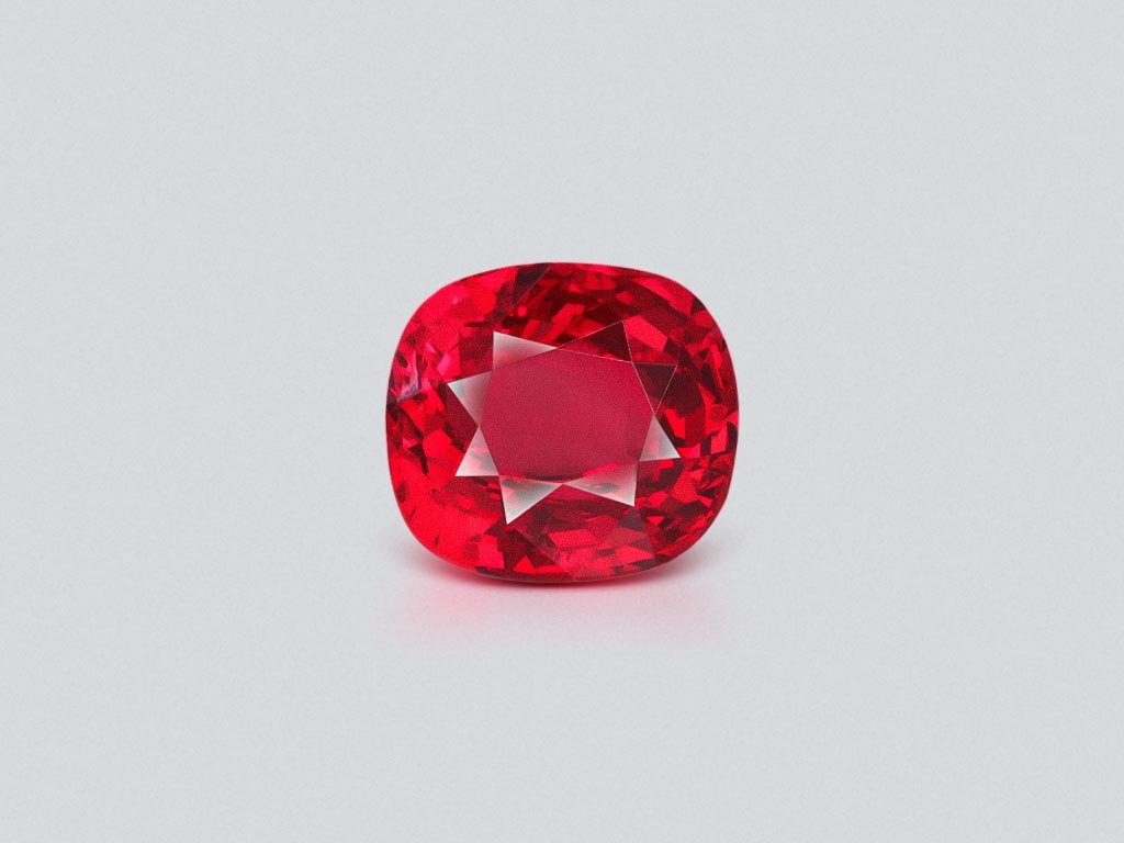 Super rare vivid vibrant red spinel in cushion cut 5.22 carats from Vietnam Image №1