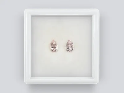 Pair of pear-cut morganites 0.86 carats photo