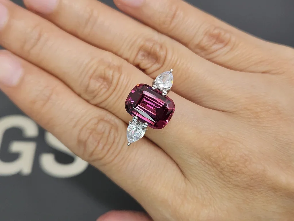 Garnet rhodolite cushion cut 8.54 carats, Tanzania Image №5