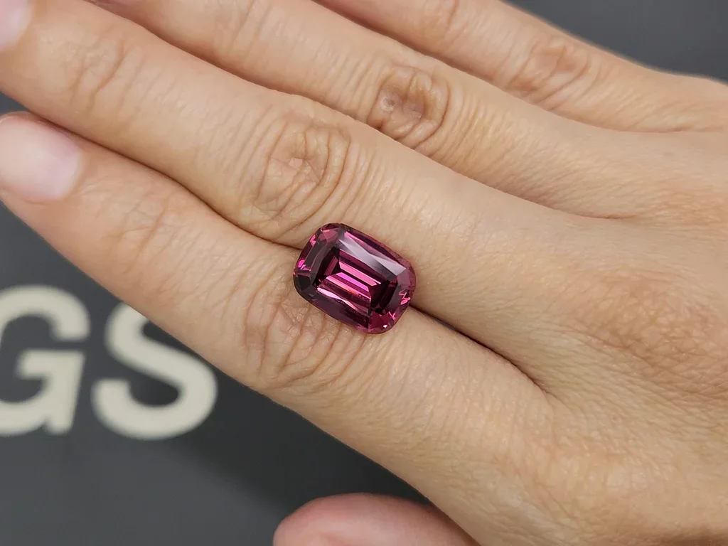 Garnet rhodolite cushion cut 8.54 carats, Tanzania Image №2