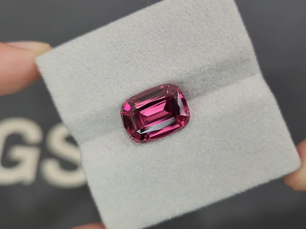 Garnet rhodolite cushion cut 8.54 carats, Tanzania Image №4