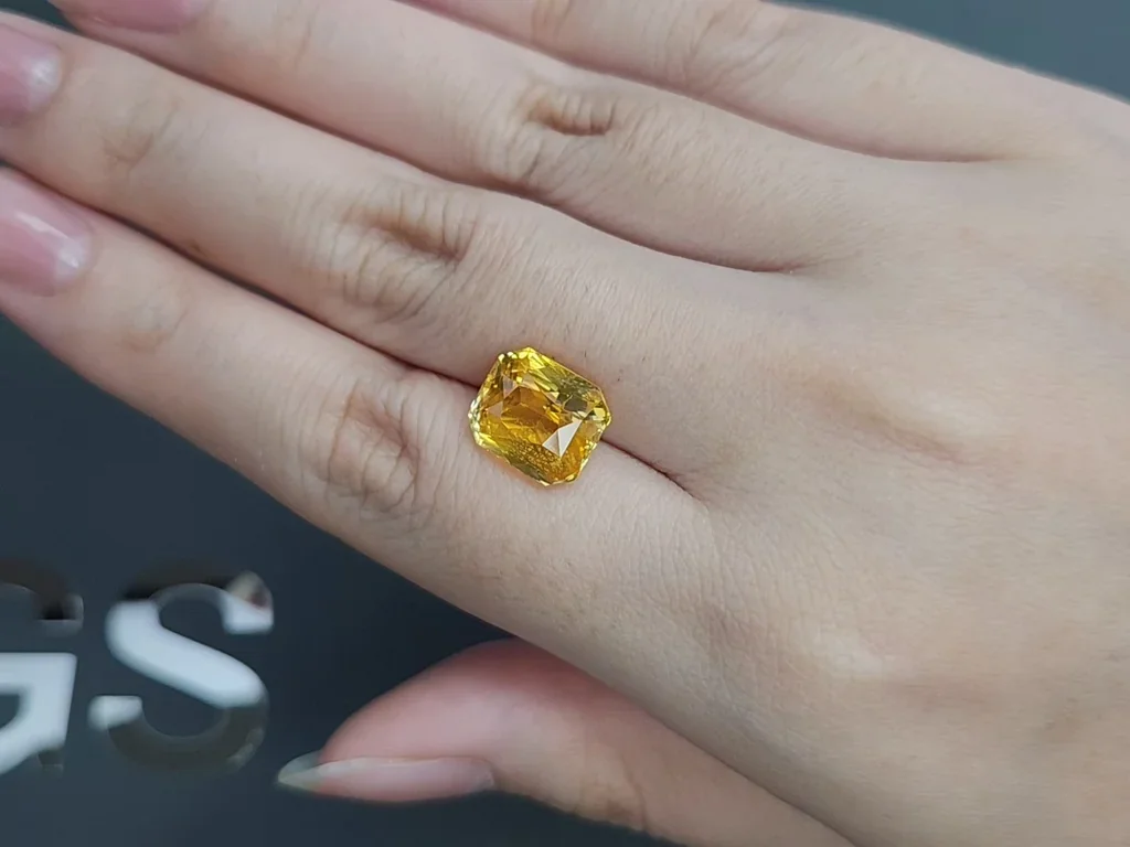 Yellow sapphire in radiant cut 8.17 carats, Sri Lanka Image №2