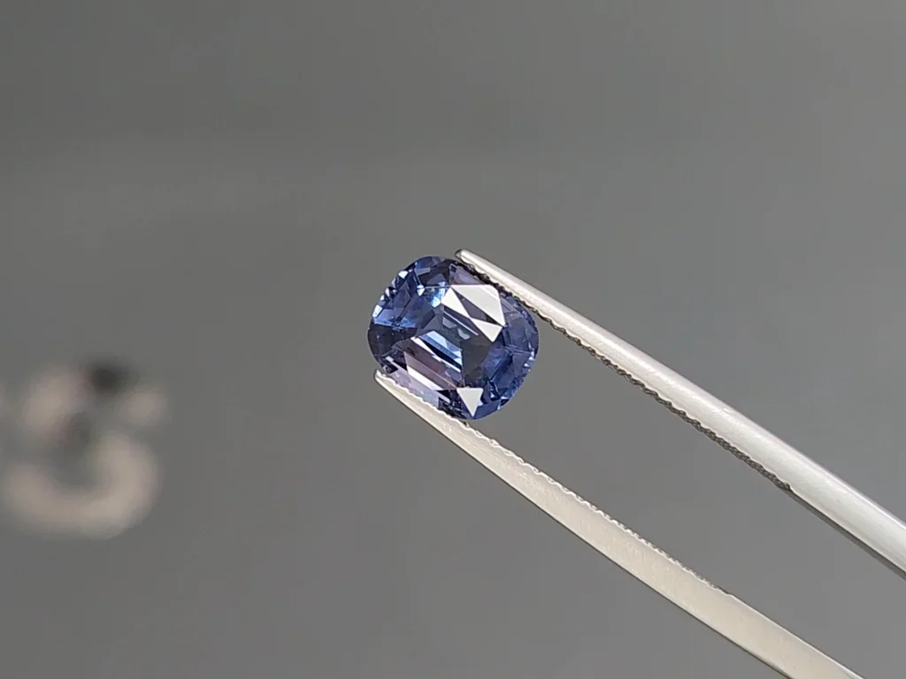 Blue spinel cushion cut 2.07 carats, Tanzania Image №3