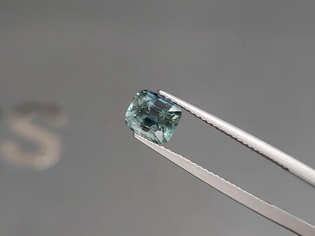 Sapphire Teal cushion cut 1.71 carats, Madagascar Image №3
