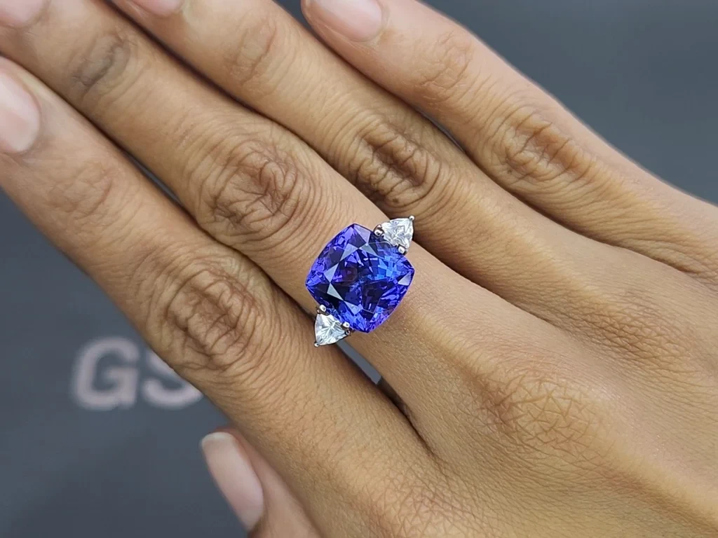 Tanzanite cushion cut 9.00 carats, Tanzania Image №5