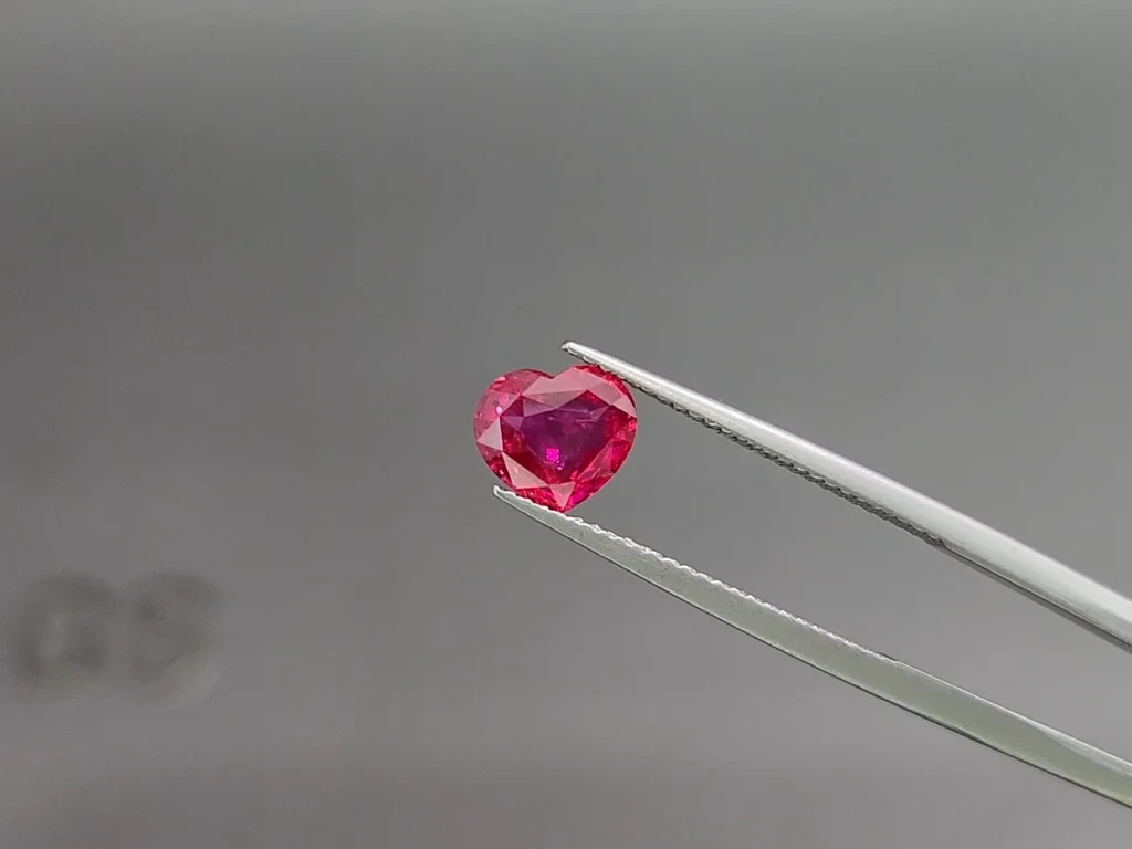 Unheated Intense Red ruby in heart shape 1.53 carats, Mozambique Image №3
