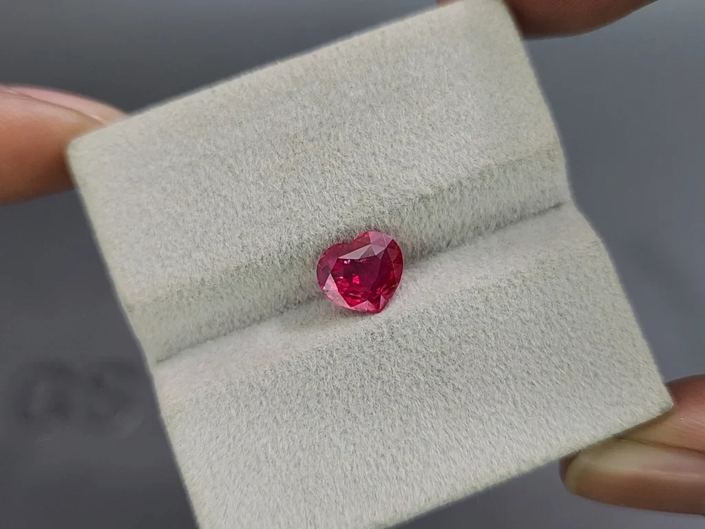 Unheated Intense Red ruby in heart shape 1.53 carats, Mozambique Image №4