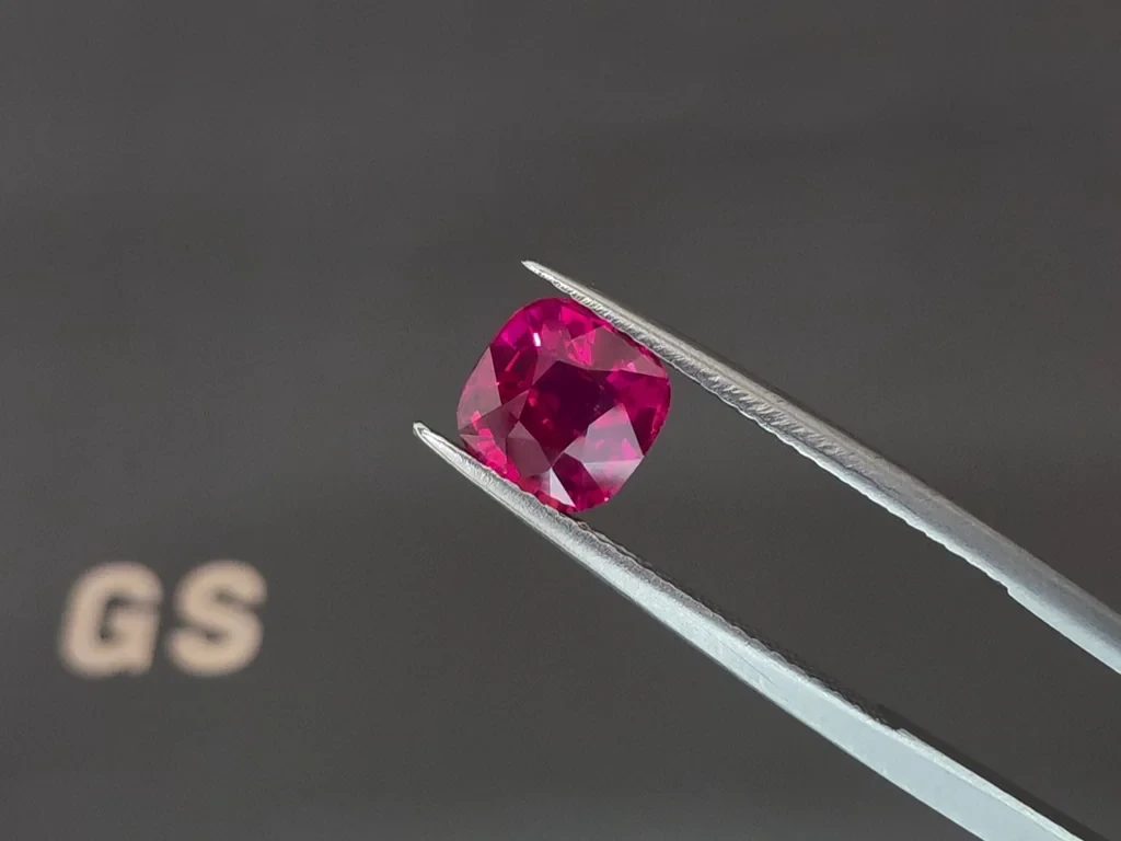 Unheated ruby Pigeon’s Blood cushion cut 2.01 carats, Mozambique Image №3