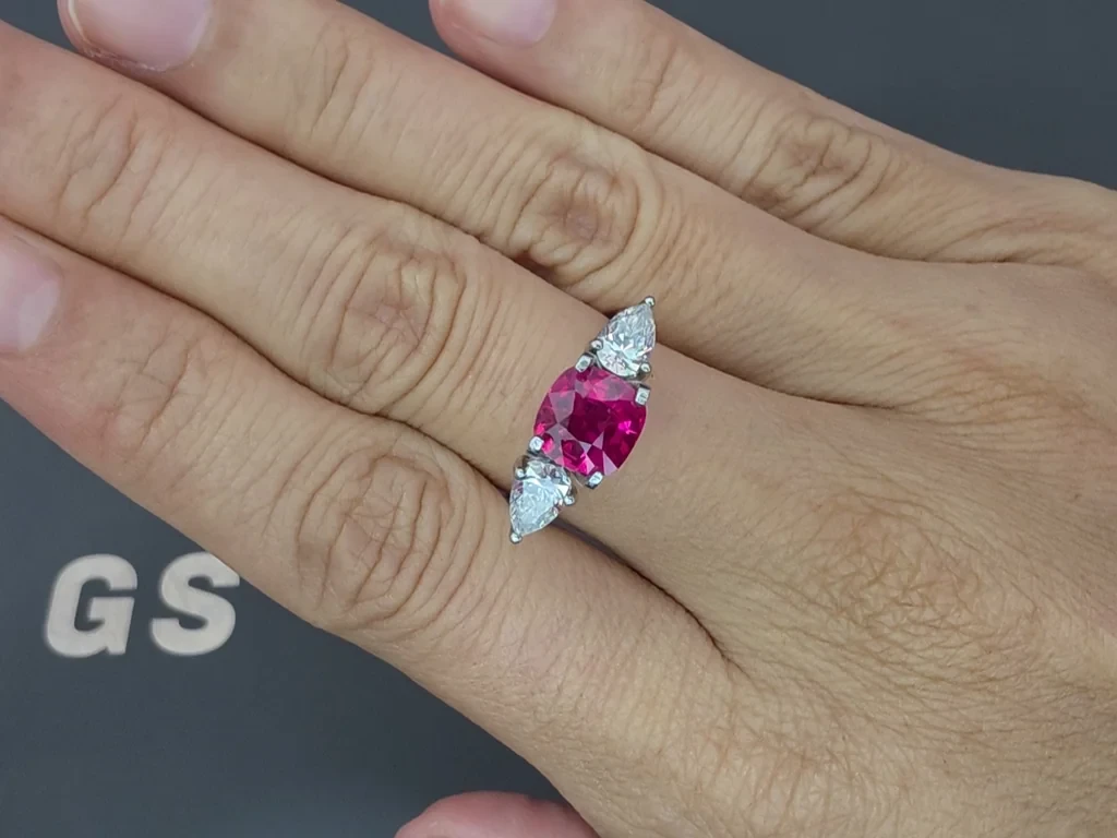 Unheated ruby Pigeon’s Blood cushion cut 2.01 carats, Mozambique Image №4