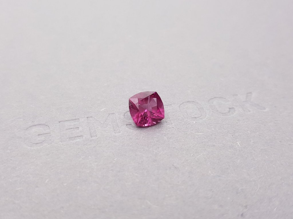 Cushion Color Change Garnet 2.00 ct Image №4
