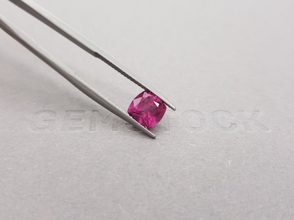 Cushion Color Change Garnet 2.00 ct Image №6