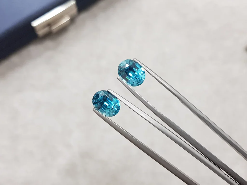 Pair of blue zircons from Cambodia 8.33 ct Image №3