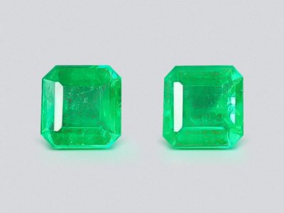 Pair of Vivid Green emerald cut emeralds 1.89 ct, Colombia photo