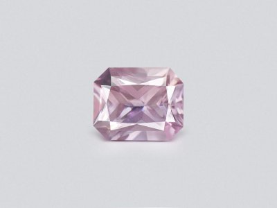 Radiant-cut pink sapphire 0.88 carats, Madagascar photo