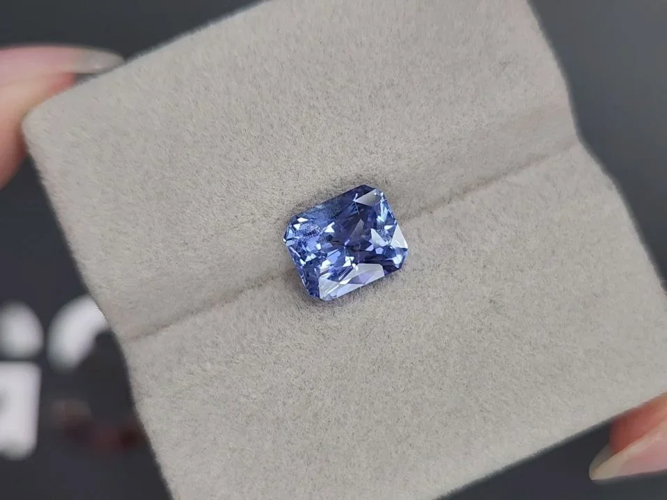 Unheated Pastel Blue sapphire in radiant cut 3,54 carats, Sri Lanka  Image №4