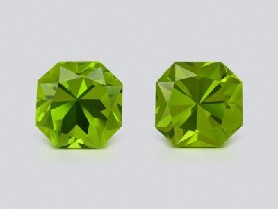 Pair of peridots yellow-green asscher cut  3.80 carats, Burma photo