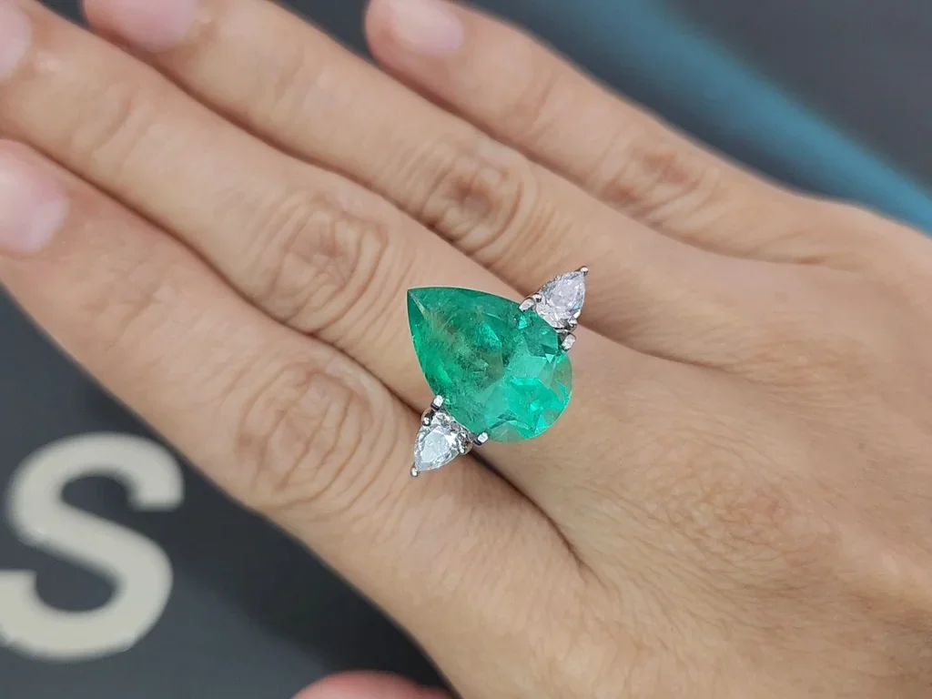 Emerald pear cut 6.57 carats, Colombia Image №5