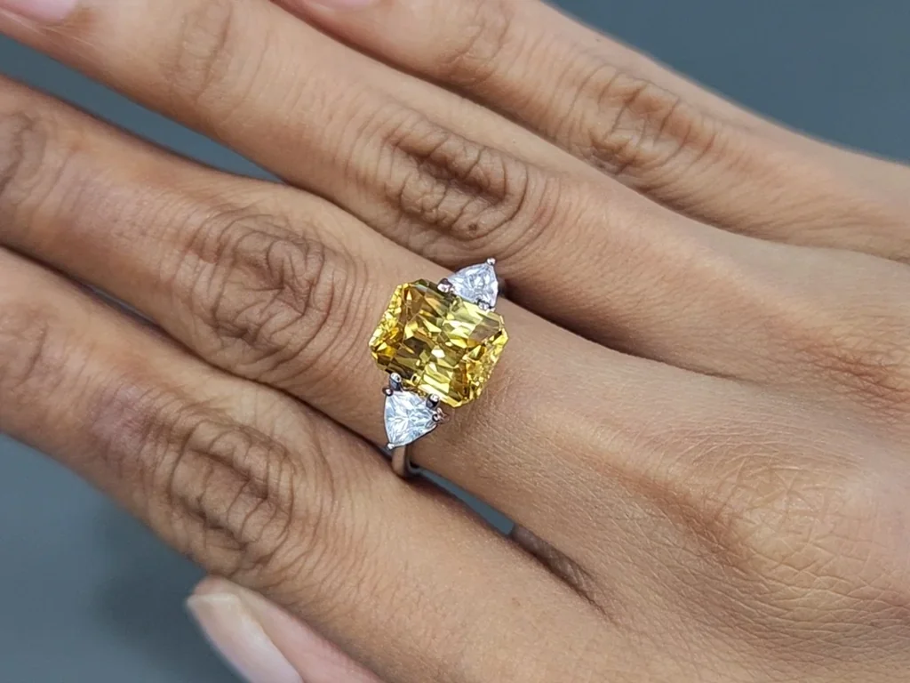 Yellow zircon octagon cut 6.00 carats, Tanzania Image №5