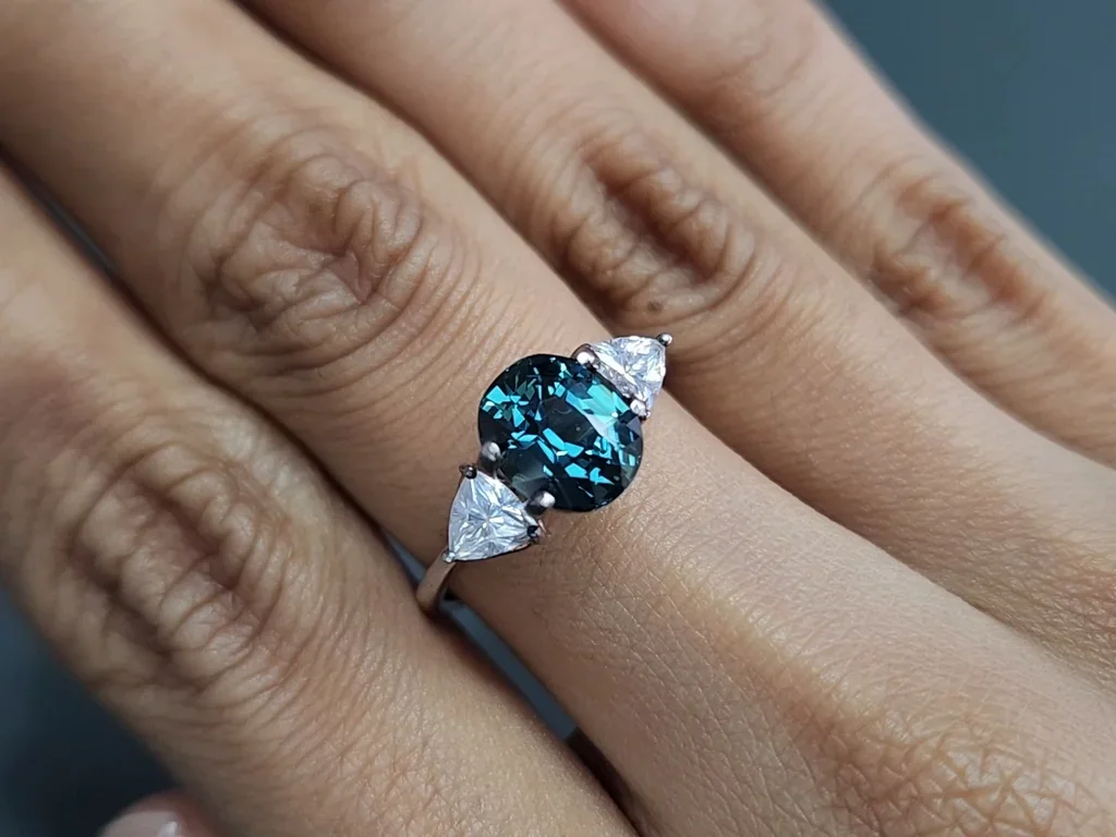 Unheated sapphire Teal cushion cut 3.12 carats, Madagascar Image №5