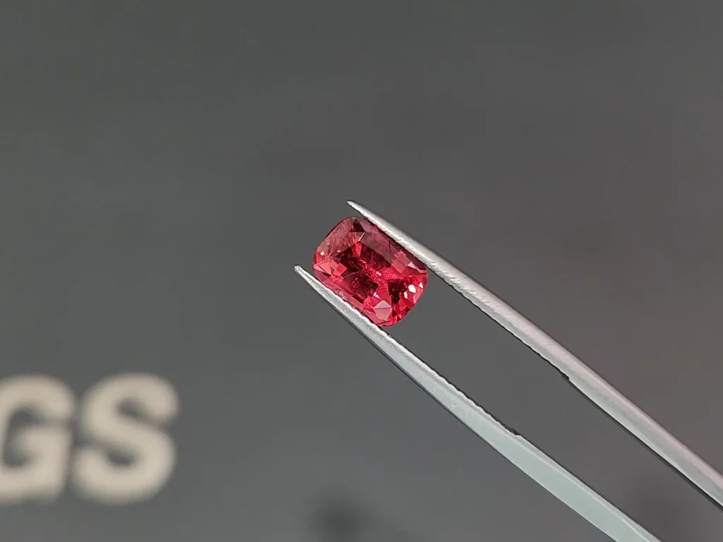 Spinel orange red cushion cut 2.00 carats, Tanzania Image №3