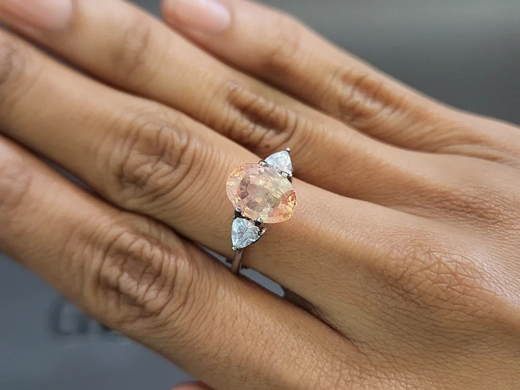 Unheated sapphire Padparadscha oval cut 4.56 carats, Sri Lanka  Image №5