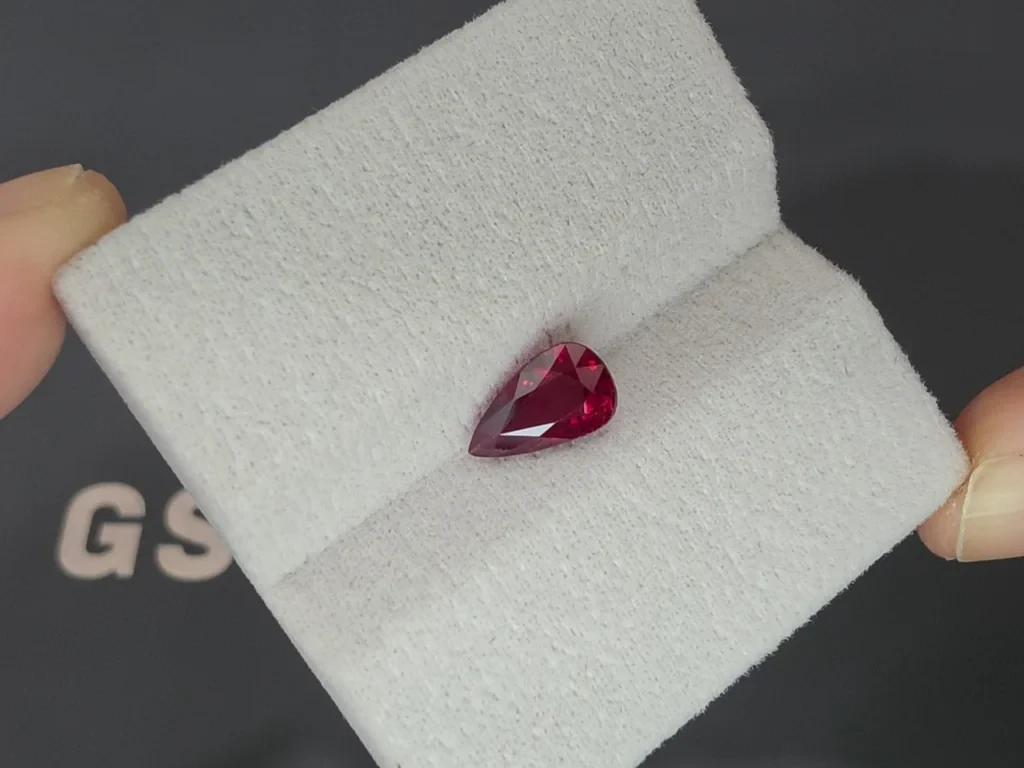 Unheated ruby Pigeon’s blood  pear cut 2.03 carats, Mozambique  Image №4