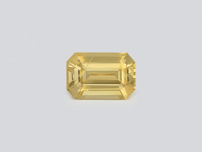 Sapphire Vivid Yellow octagon cut 1.56 carats, Sri Lanka photo