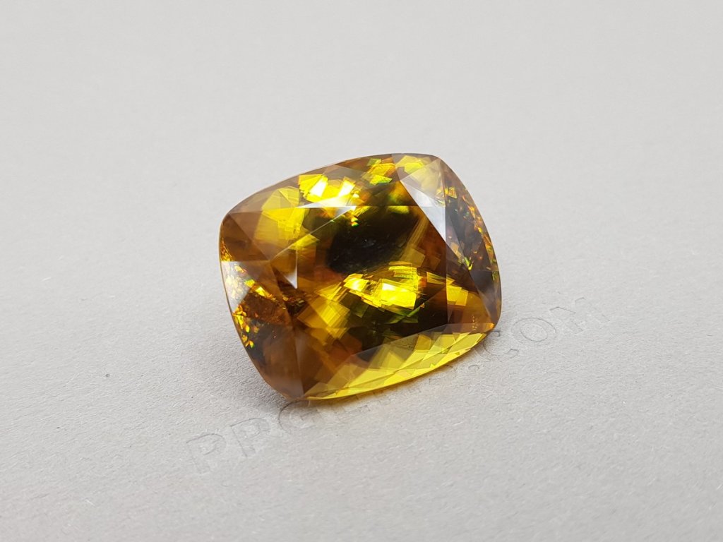 Large golden sphene 53.64 ct, Madagascar Image №3