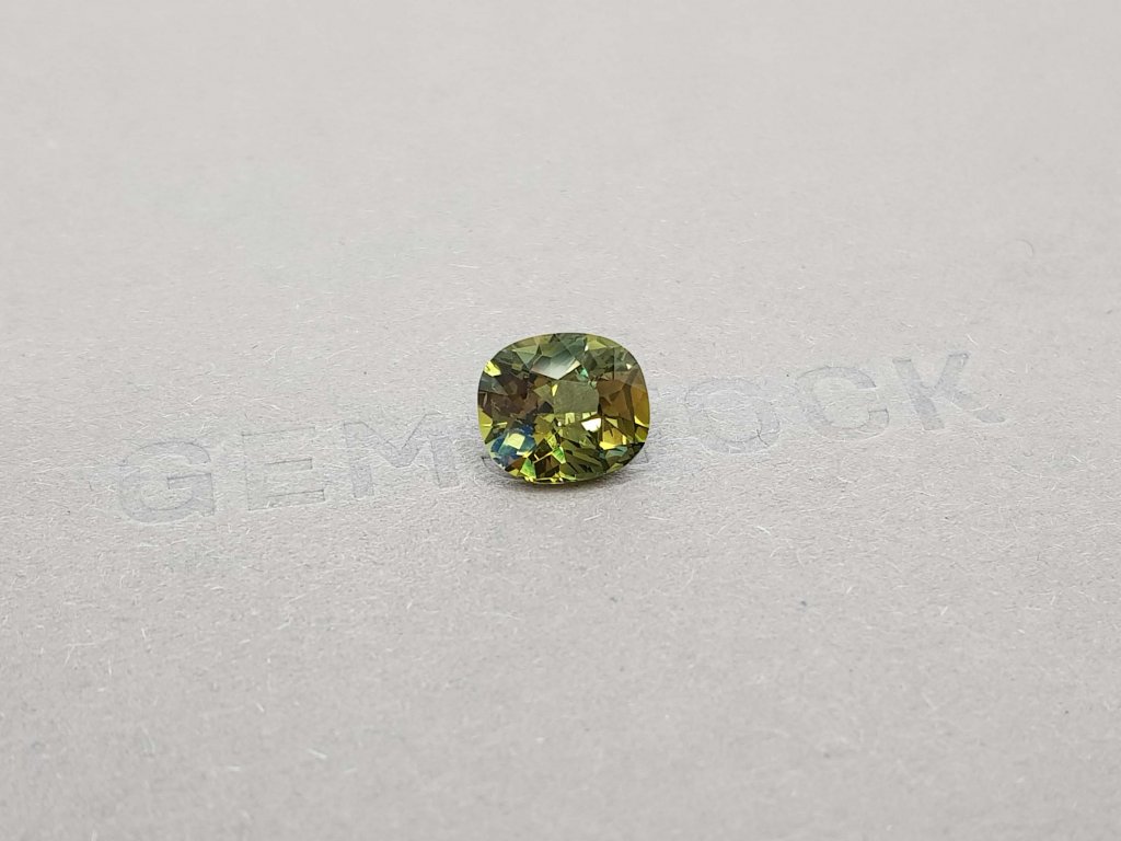 Yellowish green sapphire 3.54 ct, Madagascar Image №2