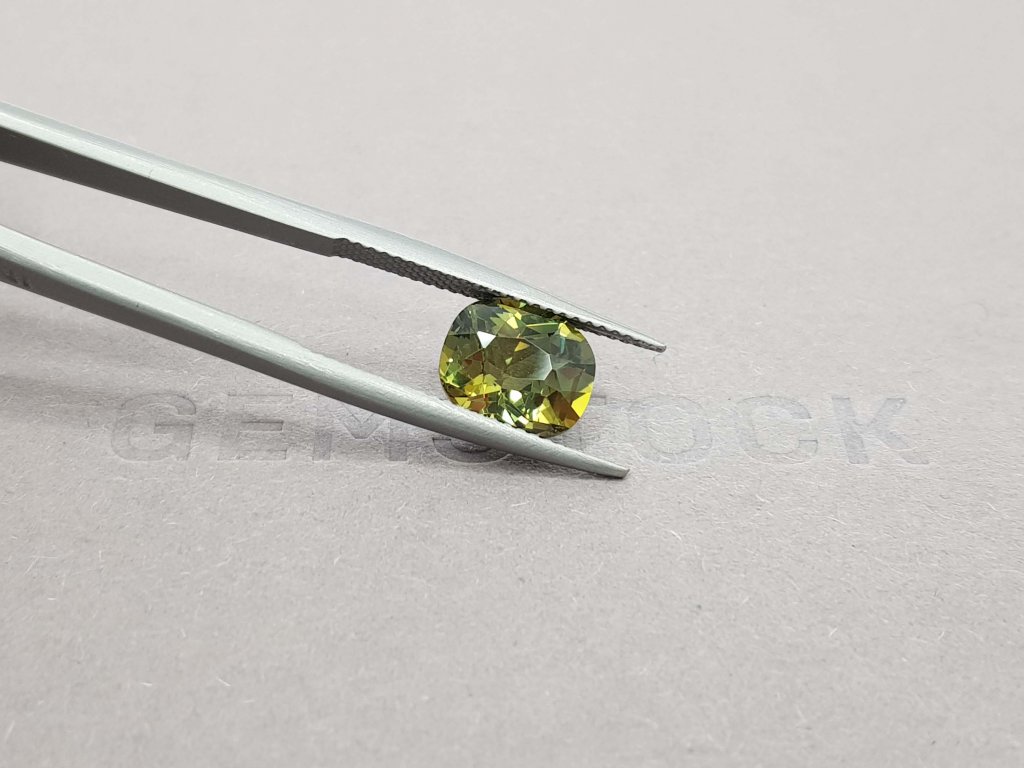 Yellowish green sapphire 3.54 ct, Madagascar Image №4