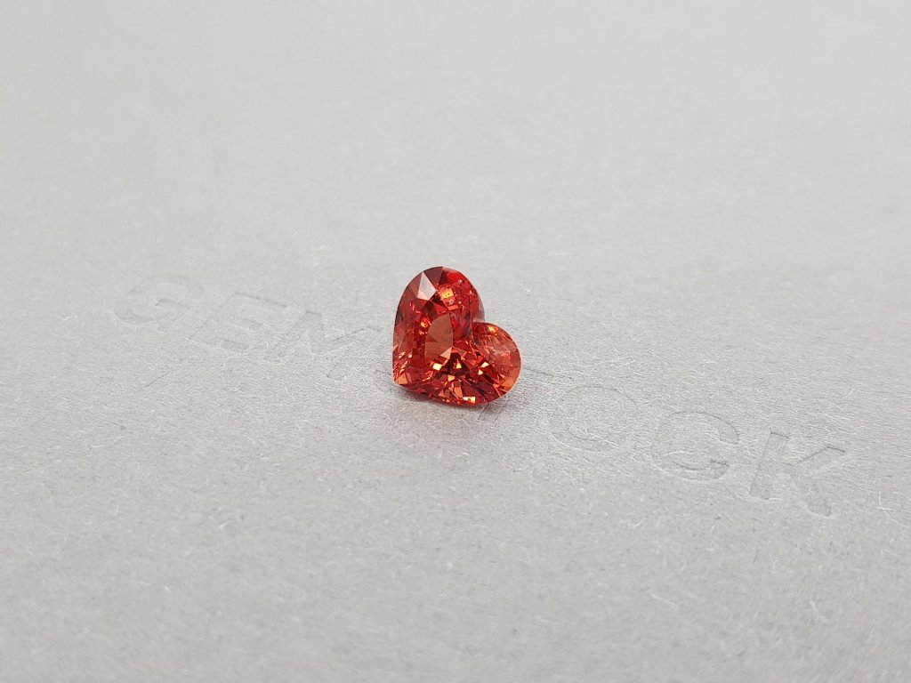 Bright red-orange heart cut spinel 2.78 ct, Burma Image №3