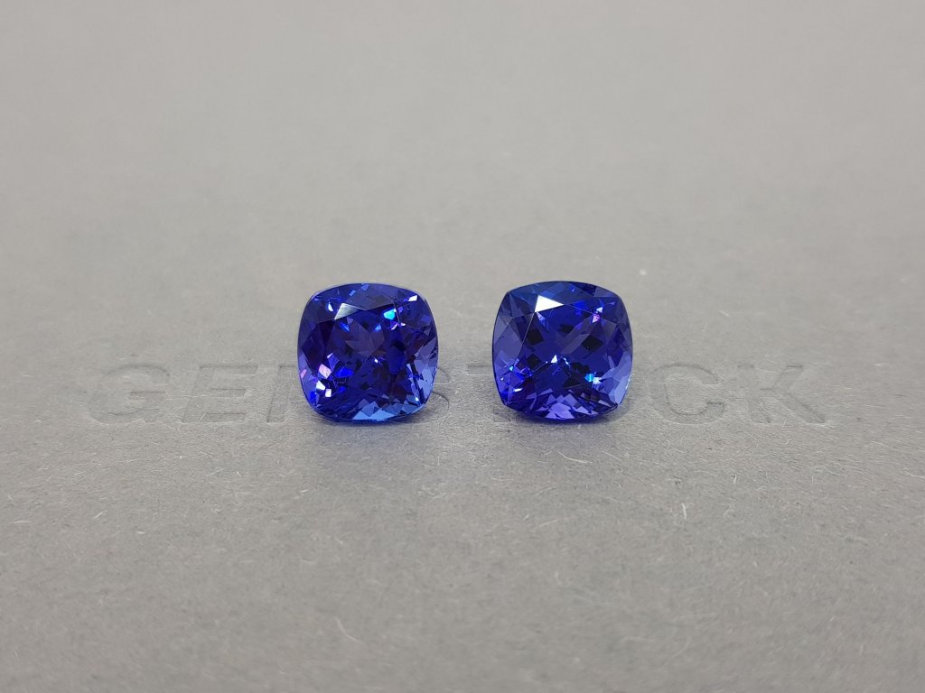 Pair of vibrant cushion cut tanzanites 8.80 ct Image №1