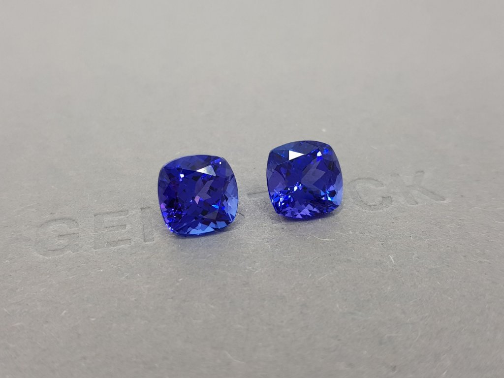 Pair of vibrant cushion cut tanzanites 8.80 ct Image №2