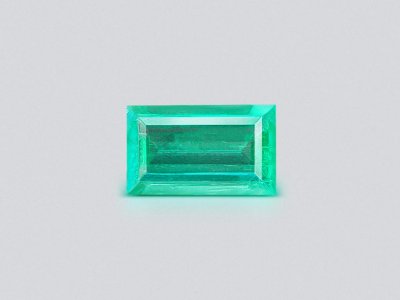 Baguette-cut Colombian emerald 2.35 ct photo