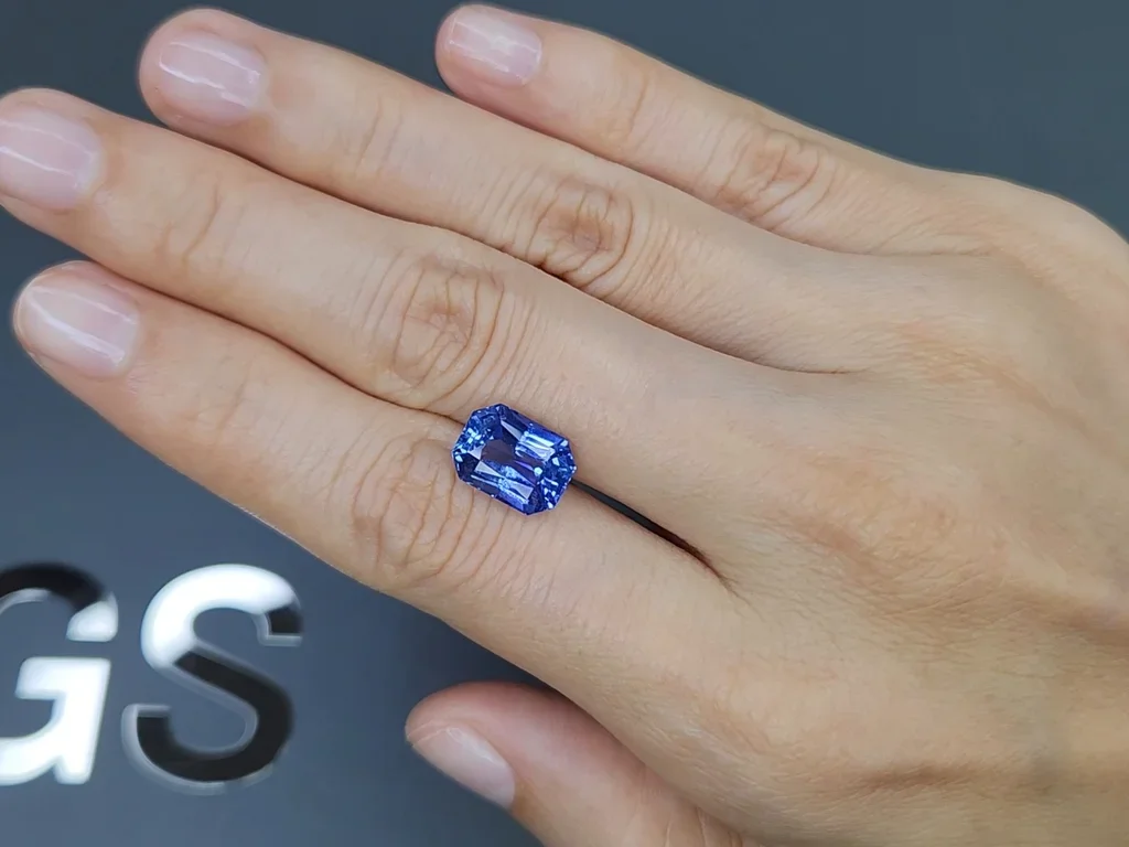 Unheated radiant cut blue sapphire 5.19 carats, Sri Lanka Image №2